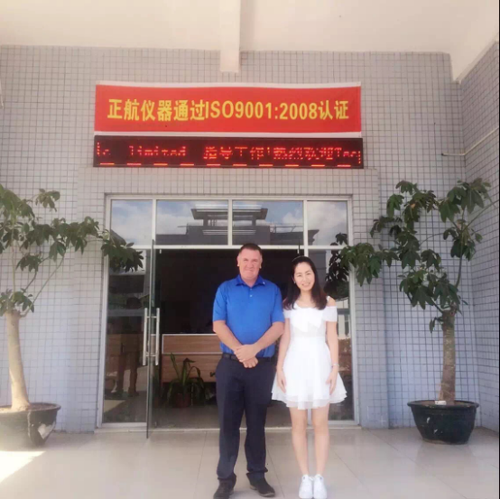 海外客戶前來參觀考察并與正航業務員合照記錄這一美好在回憶